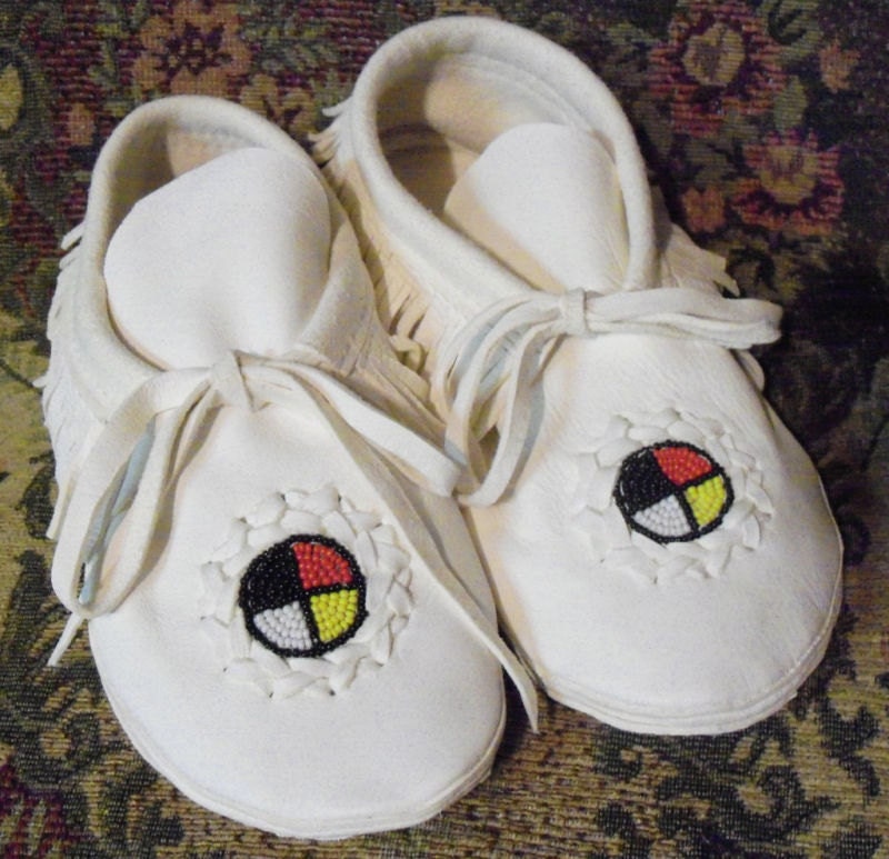 White Leather Moccasins with Medicine Wheel Beadwork Custom Leather Traditional Indian Shoes Handmade by Debbie Leather