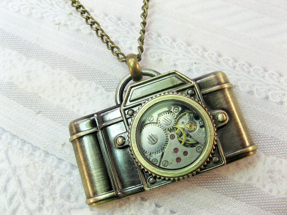 Camera Necklace - Steampunk Camera - Jewelry by BirdzNbeez