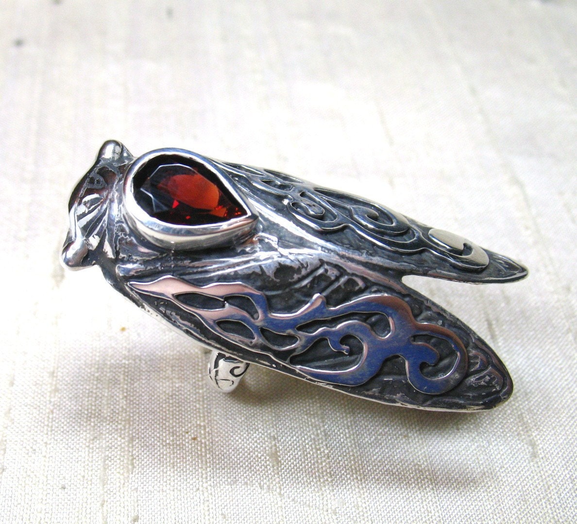 Smoke Wing Cicada Ring- Garnet