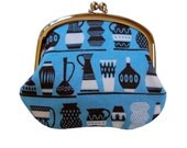 Coin purse with vases on aqua