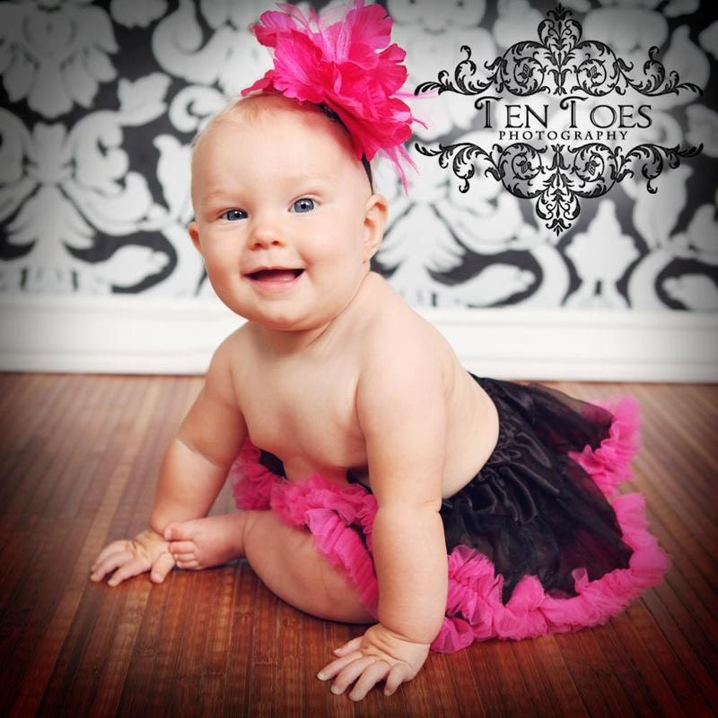 Sale .....Ready to ship Black and Hot Pink  Pettiskirt sz Premie to 14mons