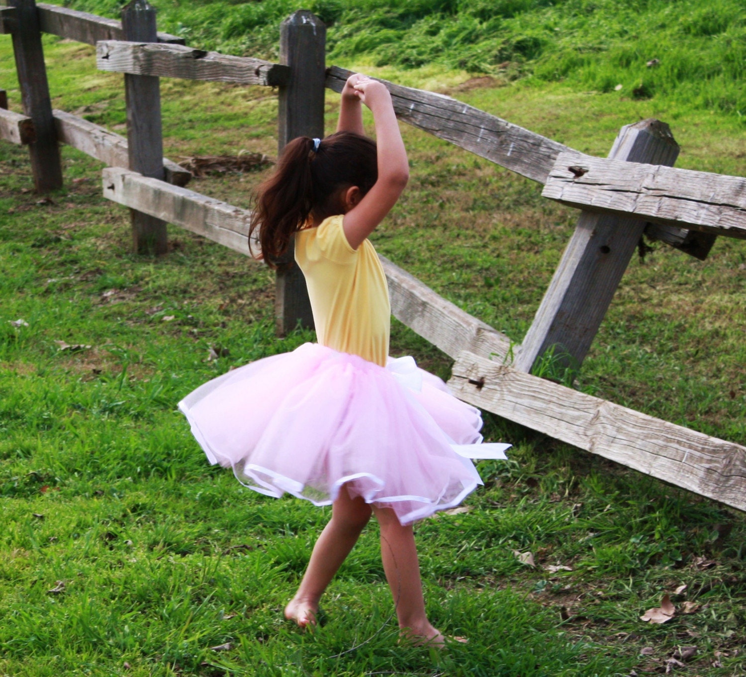 Girls Ballet skirt in lt. pink and white, Ribbon sewn tutu skirt, Dress up tutu skirt in pink