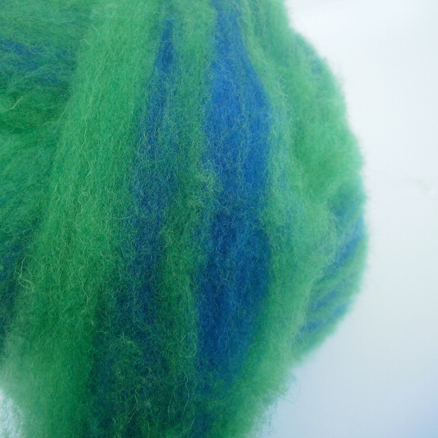 Polypay Wool Roving for Spinning  -- Emerald Isle Fiber -- 4 oz.