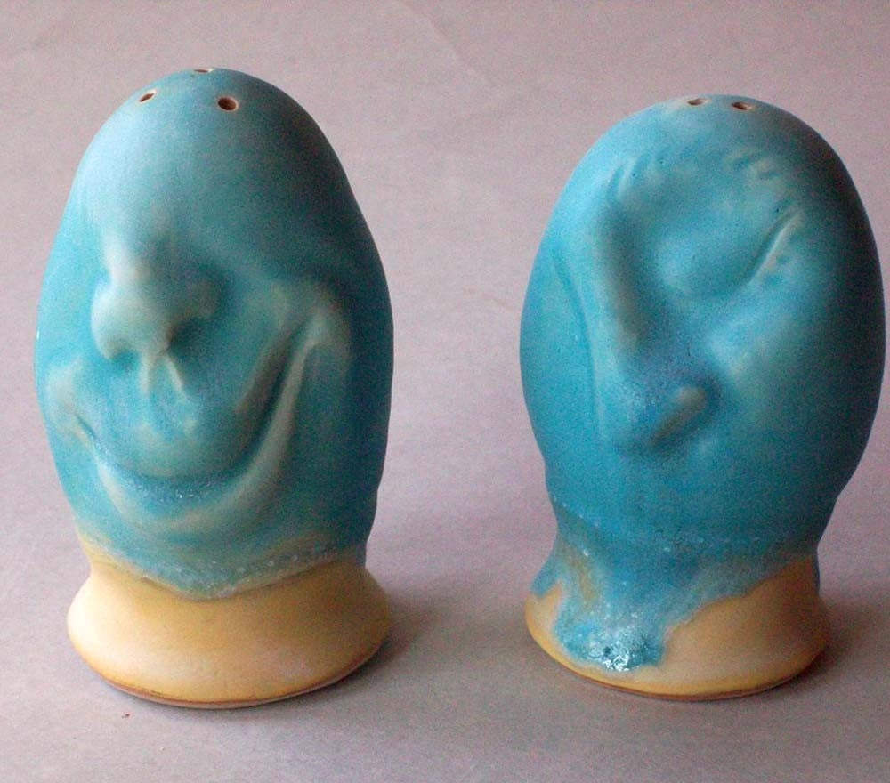 Blue Smile N Peeper Shakers 60 for the Set