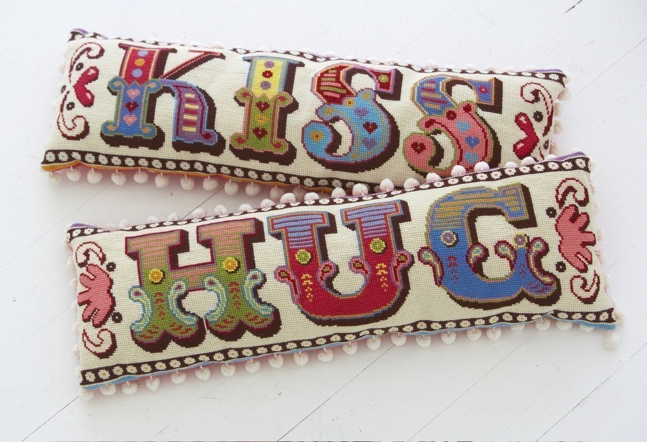 Hug Needlepoint Kit - small