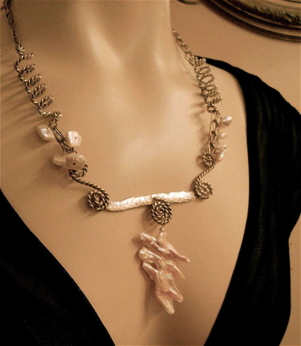 Statement Necklace - Here comes the BRIDE, Fine jewelry, Pearl Necklace, Statement Jewelry, Sterling, Pearls, Wedding Jewelry