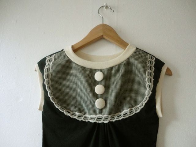 Womens Fall Houndstooth Blouse with darling sweet lace and organic cotton. Medium. by nicoles threads