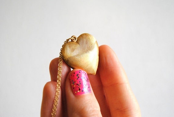 Vintage Heart Necklace - Handmade Jewelry - Free Shipping in the US - Summer Fashion