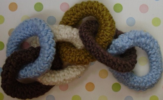 Natural Clutch Toy--6 Ring Ecofriendly Teether--crochet in ORGANIC cotton--you choose colors