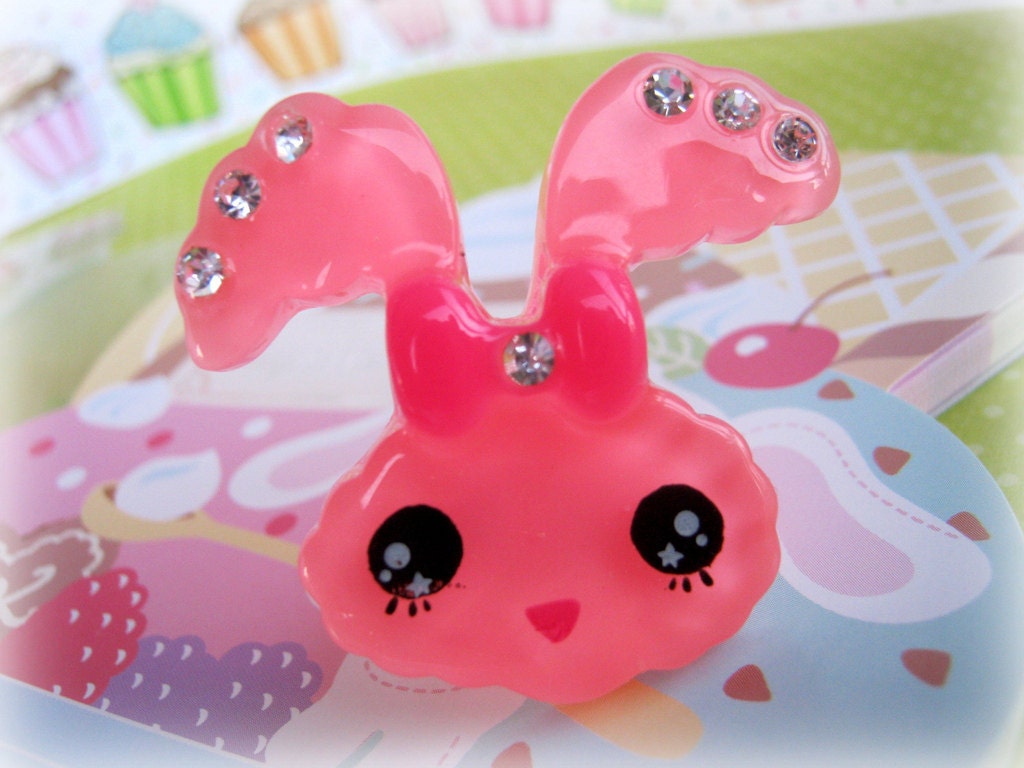 Big kawaii pink bunny ring with sweet bow and rhinestones