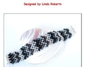 Beading Tutorial - Metal Bead Monochromatic Zigzag Bracelet Pattern