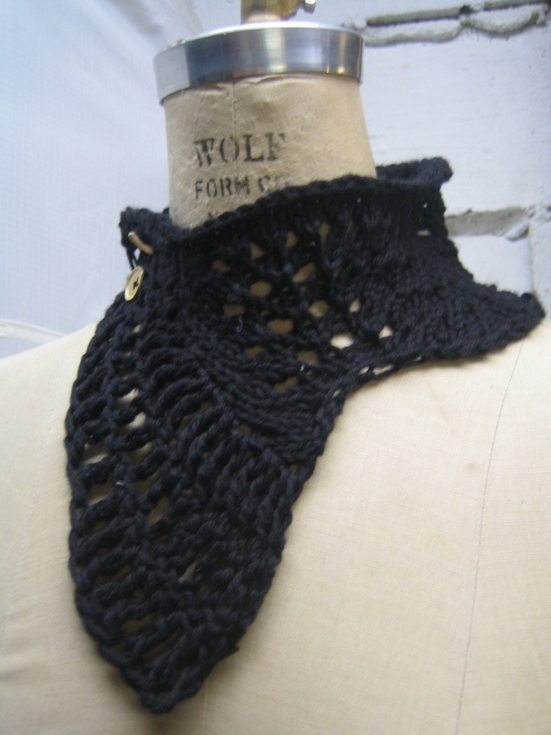 Black Feather Fan Neck Warmer
