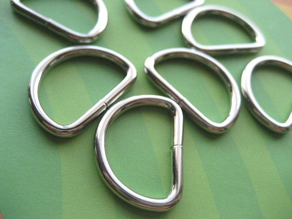 FREE SHIPPING--40 of 1 1/4 inch Unwelded Silver/Nickel D-Rings