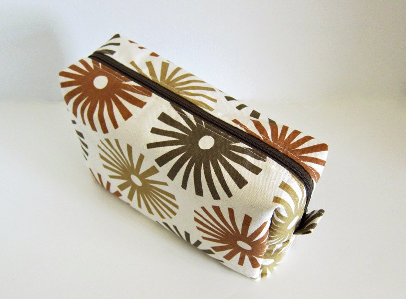 Large box Pouch inner zip pocket -- knitting project bag -- cosmetic case