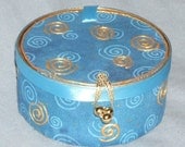 Recycled can--turquoise