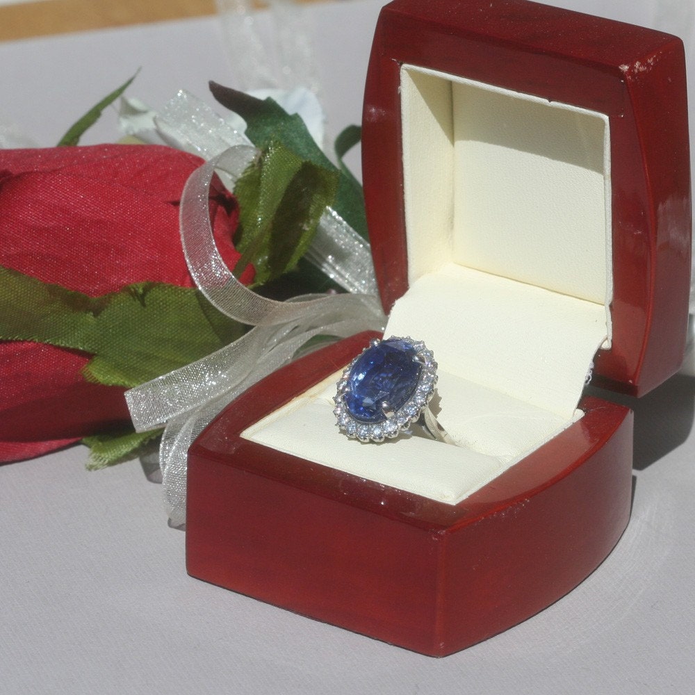 25% off - Feel like Kate Middleton with this Blue Sapphire and Diamond Ring - 12.5 carat AMAZING gemstone - Vintage - Ready to ship - LS705