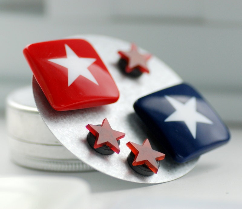 Magnets, Red, White and Blue, Stars, Vintage Lucite, Patriotic, Fridge Magnets, Teacher Gift, Set of 5 - Deep in the Heart of Texas