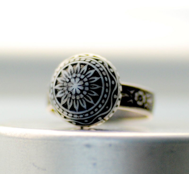 Adjustable Ring, Black and White, Scandinavian Design, Lucite Jewelry, Nordic, Whimsical Ring