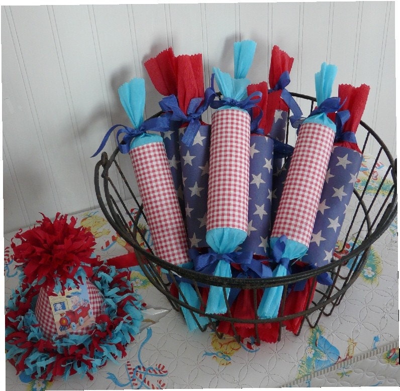 Vintage, Retro Birthday Party Favor Crackers to fill, 8 favors your choice of colors to add your own goodies inside add on to party hat Il_170x135