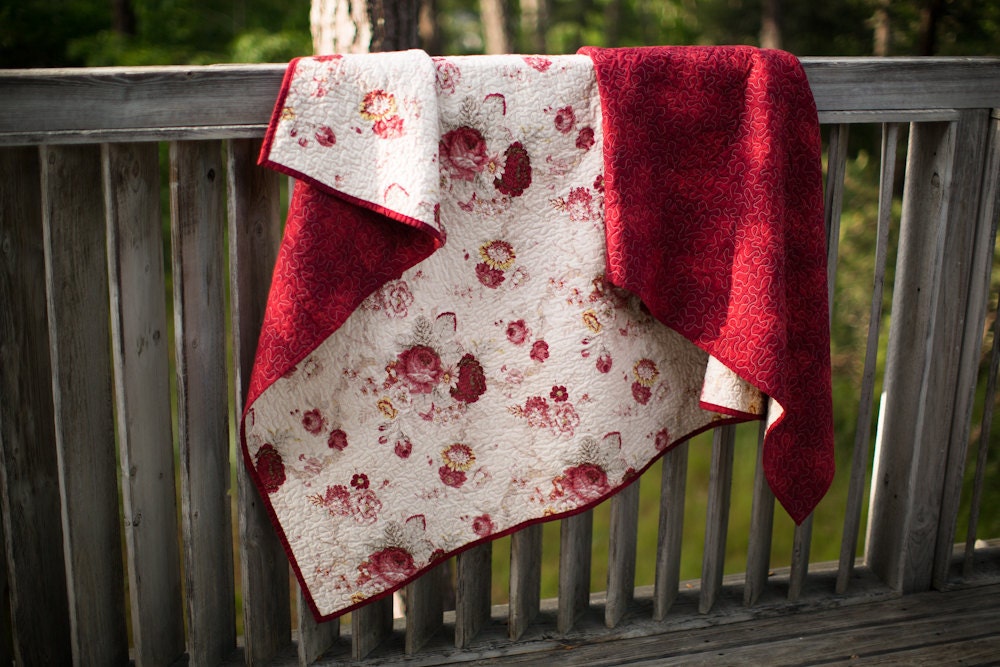 Quilt - beach blanket, accent, throw or baby quilt - Vintage Rose - Ready to ship