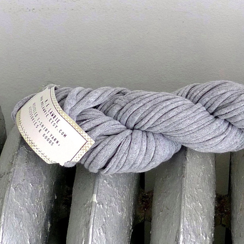 Super Bulky T-shirt Yarn, gray