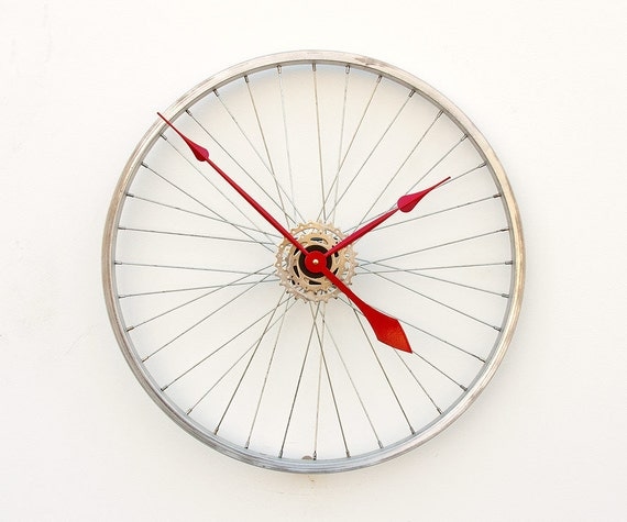 Recycled Bike Wheel clock