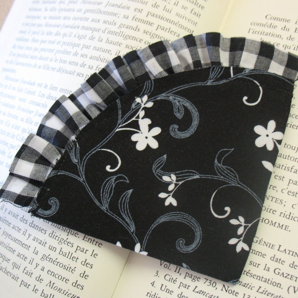 Black Floral and Gingham Corner Bookmark