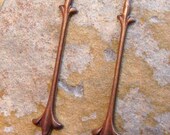 4 Vintage Patina Fleur de Lis Connectors 15mmx27mm - Trinity Brass Co. LOW SHIPPING