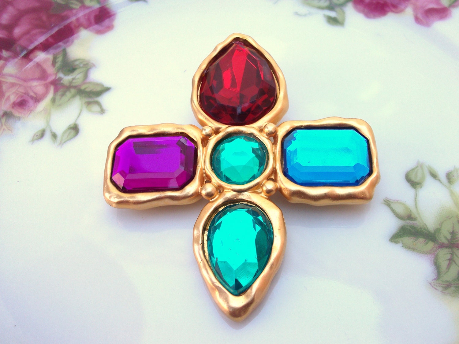 Large Colored Gemstone 1980s Vintage Brooch Pin