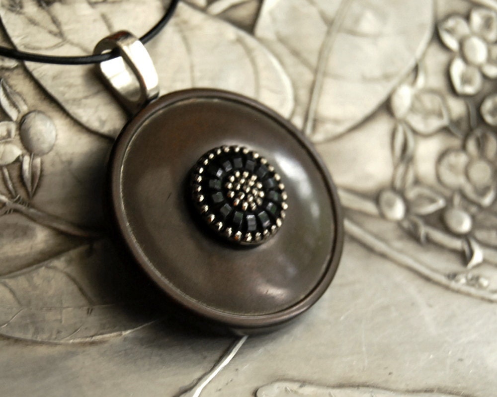 Dark Secret Vintage Button Necklace, Recycled Vintage Button Jewelry Gray Black