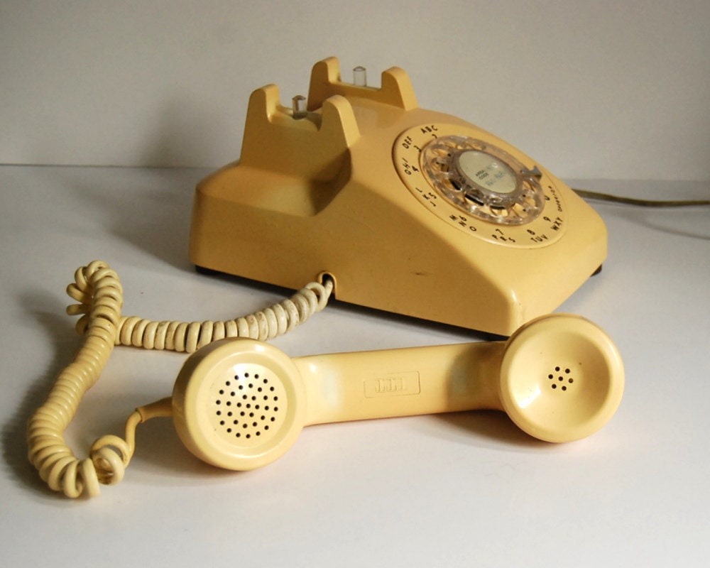 Vintage Phone ITT 500 Series 1983 Ivory Rotary Dial Telephone Office Supplies