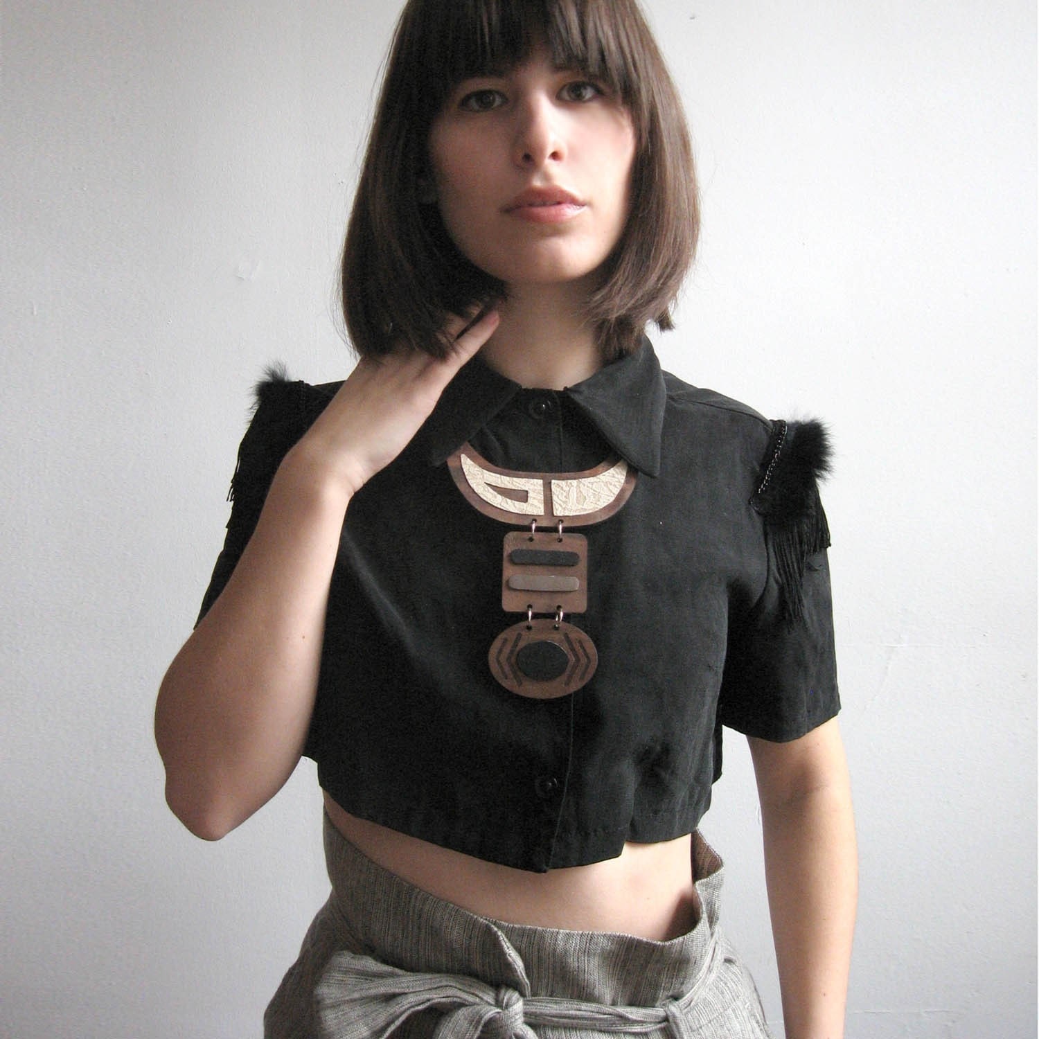 Wood and Leather -Valeria- necklace in Taupe and Black