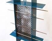 Sunscreen Sunflower Feeder in Turquoise