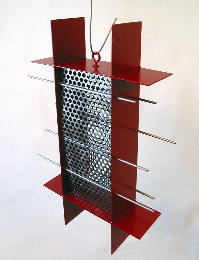 Sunscreen Sunflower Seed Bird Feeder in Colonial Red
