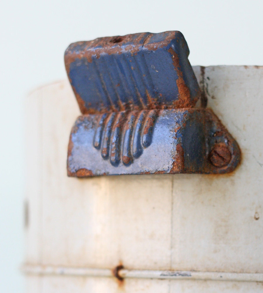 Vintage Ice Cream Freezer Bucket