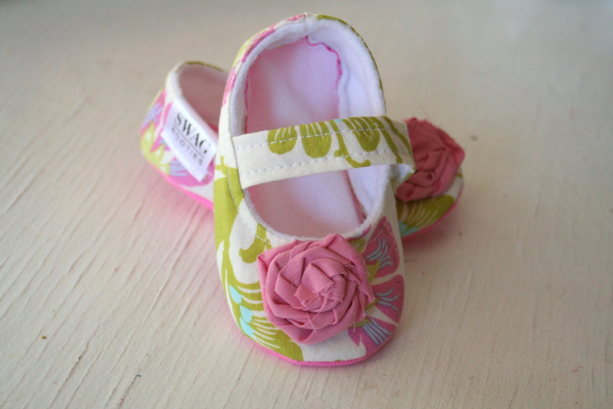 maryjane baby girl shoes toddler newborn velcro strap booties Amy Butler Green Pink Flower slippers SWAG shower gift