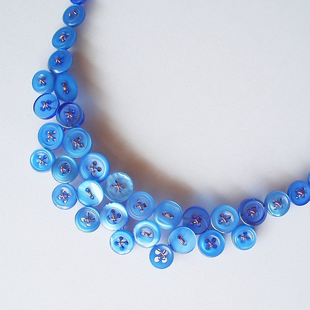 Royal blue button necklace - The Duchess