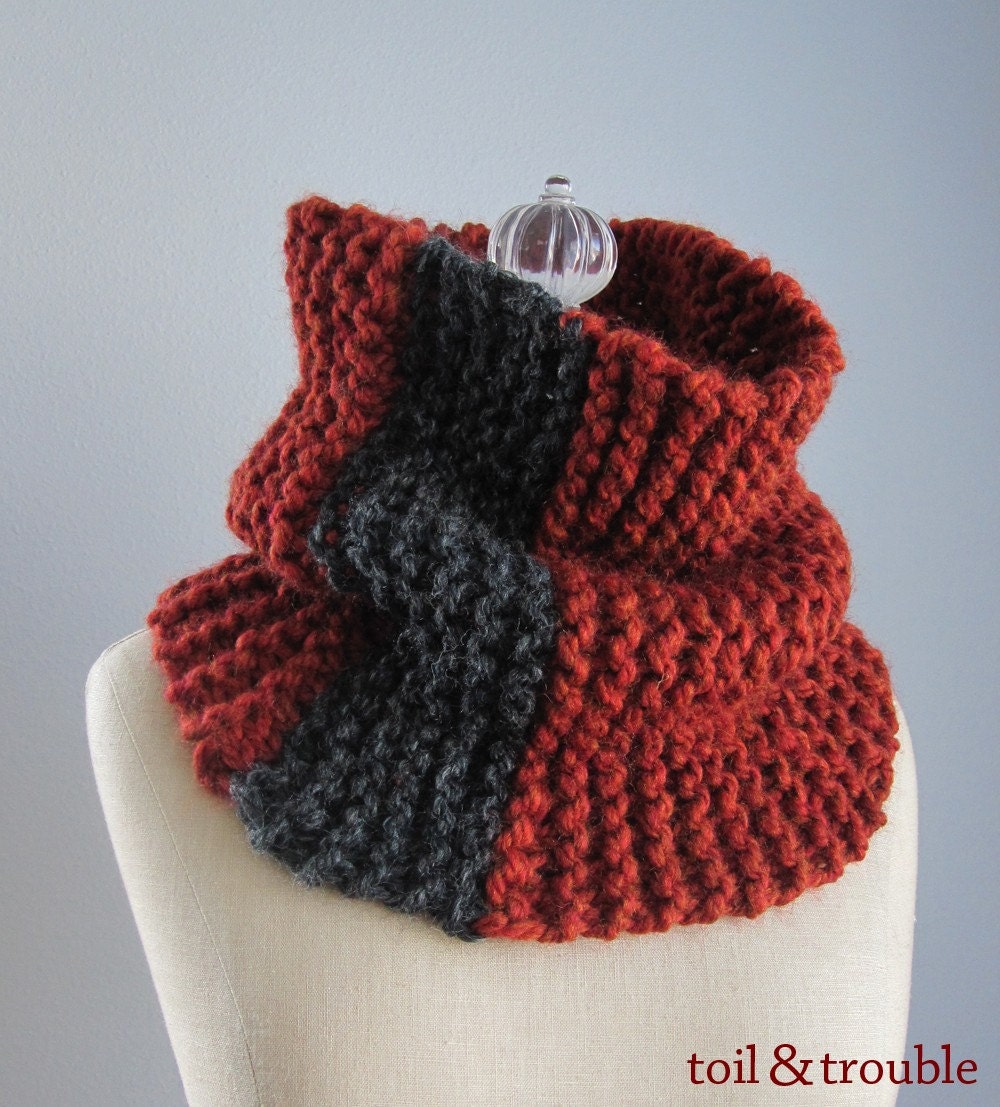 The Colorblock Cowl - Hand-knit Chunky Neckwarmer - Rust and Steel