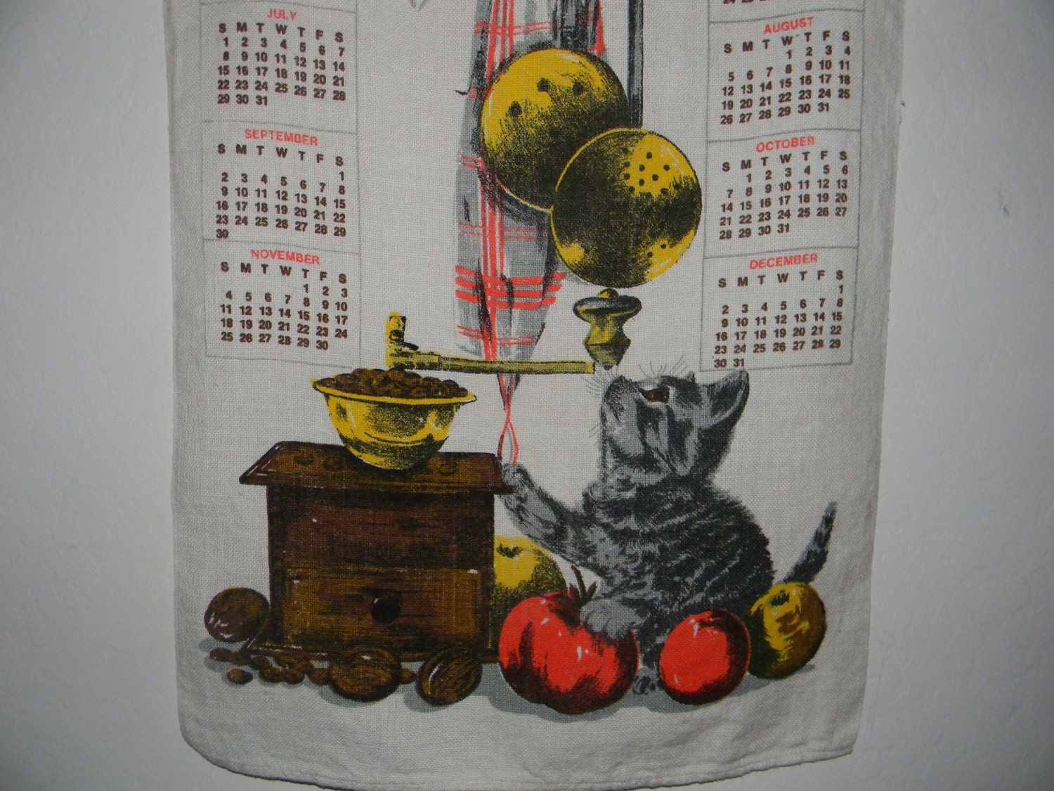 Vintage calendar towel, kitchen towel, dish cloth  in linen 1973