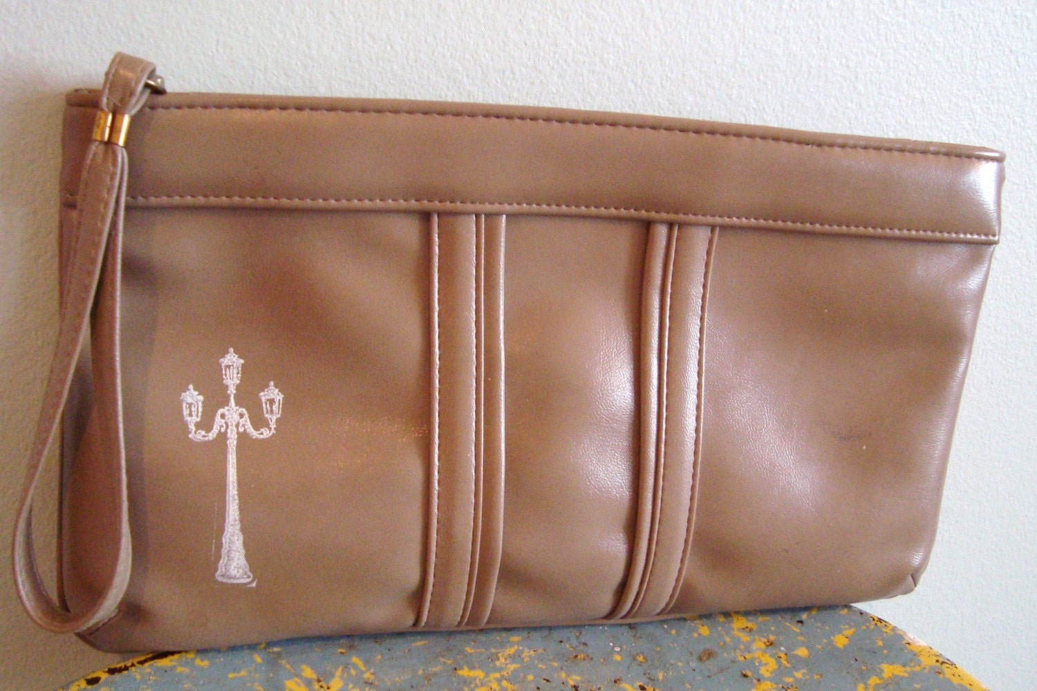 Vintage brown leather clutch purse with hand printed old fashioned lampost