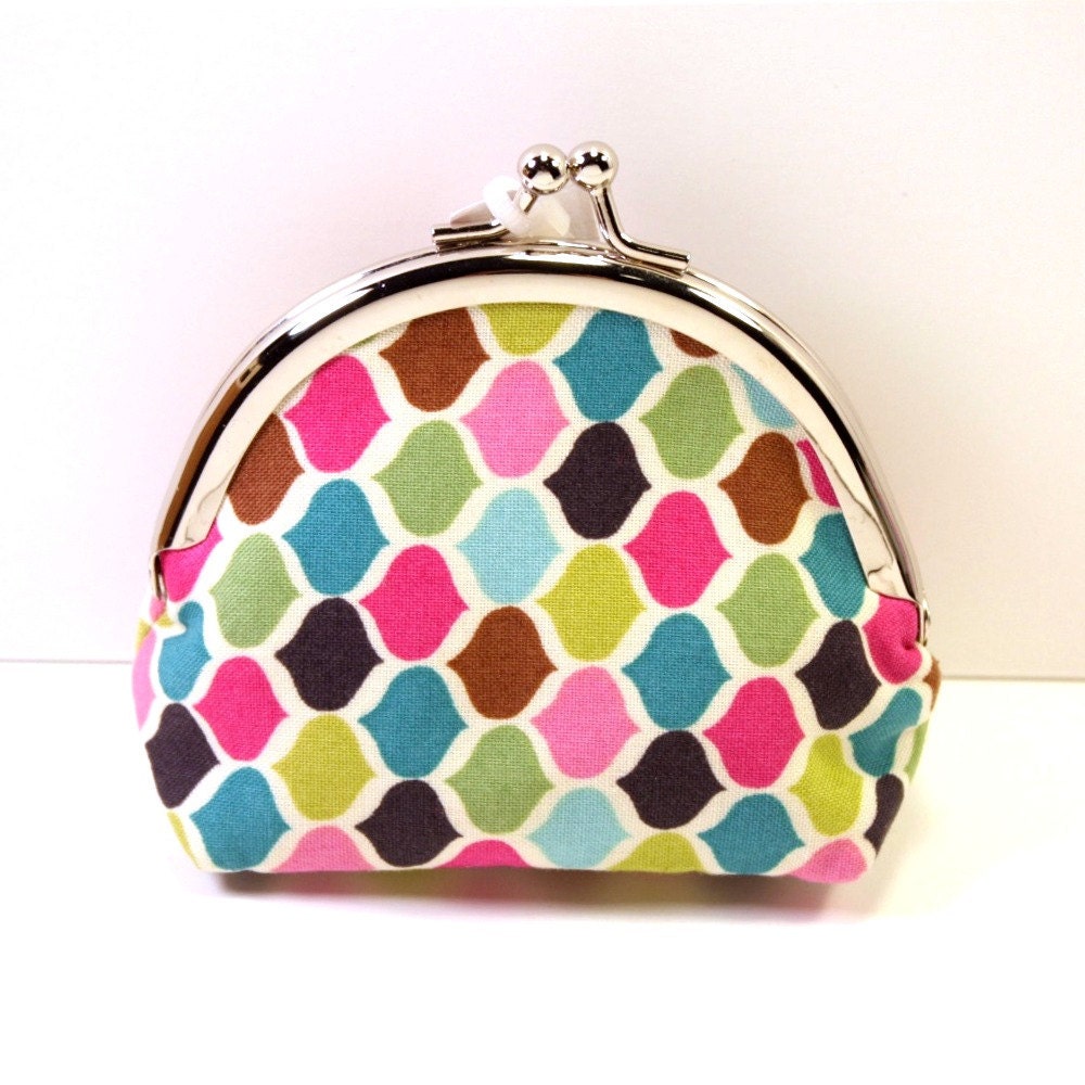 Frame Coin Pouch in Pink, Brown, Blue, and Green Diamond Fabric