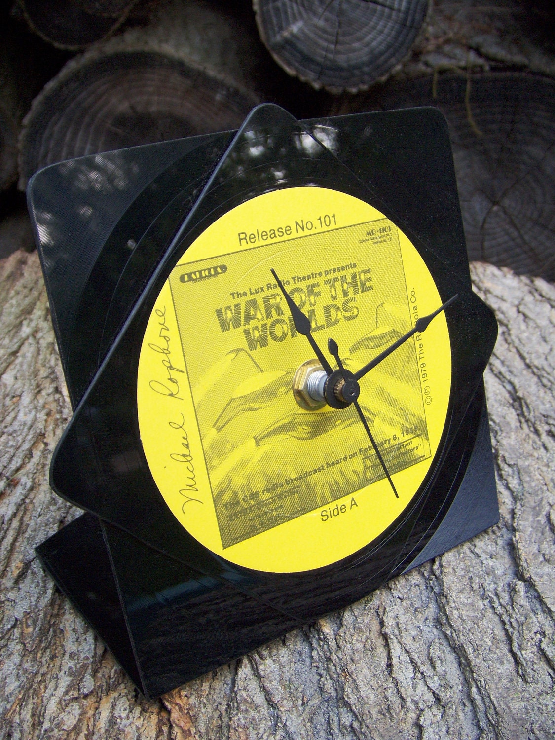 War of the Worlds  - recycled vinyl record clock