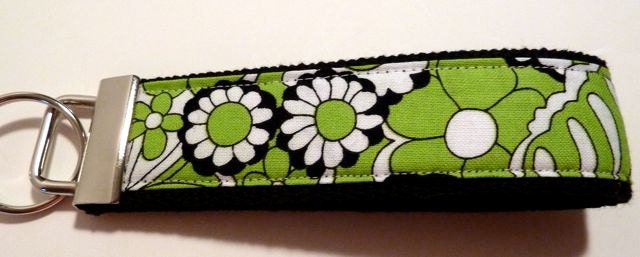 Wristlet Key Fob - Kiwi Floral