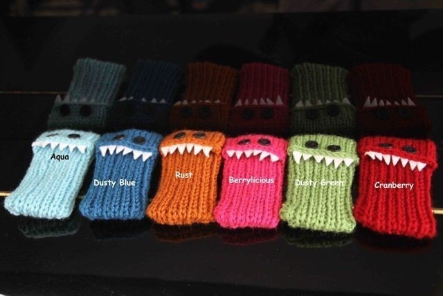 Monster iPhone/iPod cozy - Rust