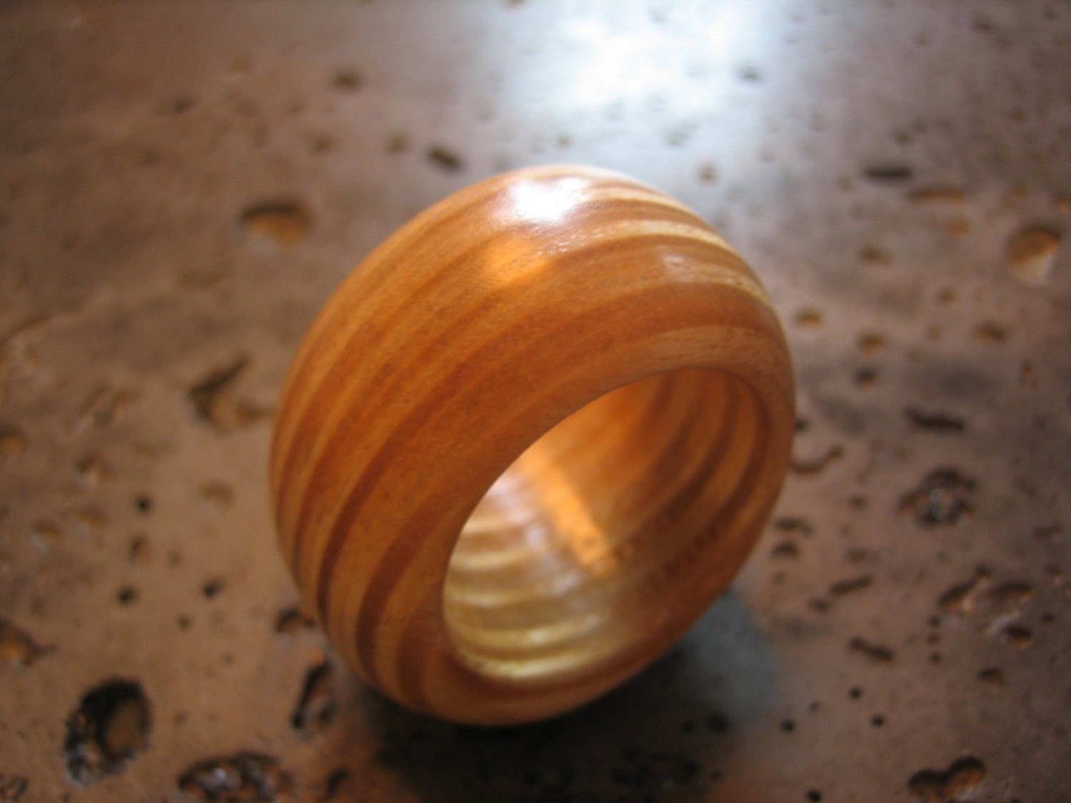 Laminated Birch ring - 8261