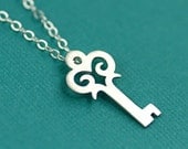 Old World Skeleton Key Necklace in Silver