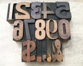 AWESOME AMPERSAND IN MIXED LETTERPRESS NUMBERS AND PUNCTUATION - 15 ITEMS - LOT 254