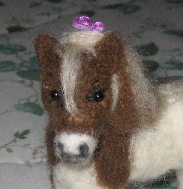 Custom Pet Portrait / Needle Felted Animal Sculpture / Handmade Pony / cute