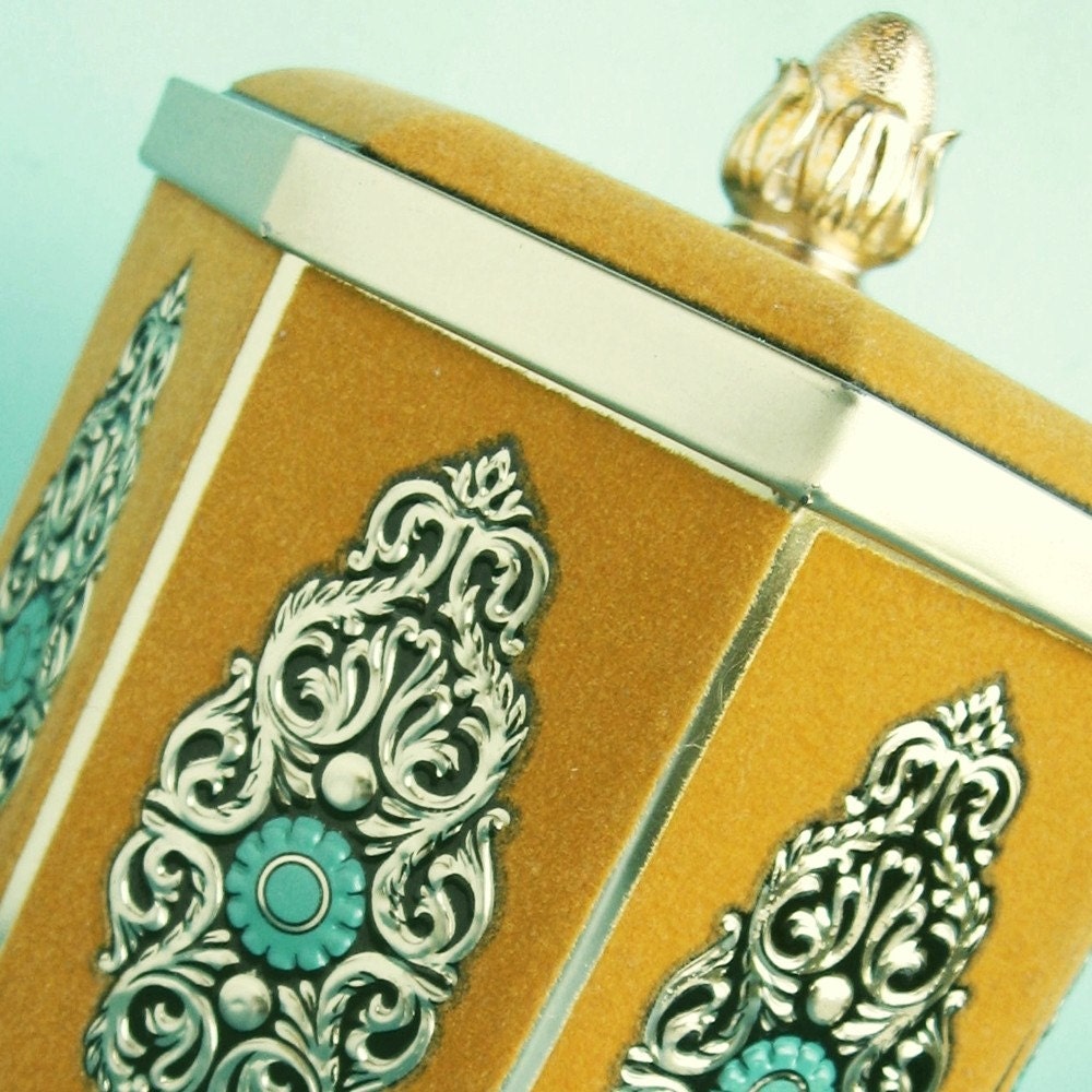 FLOCKED GOLD Retro OCTAGONAL TIN Blue Bird England