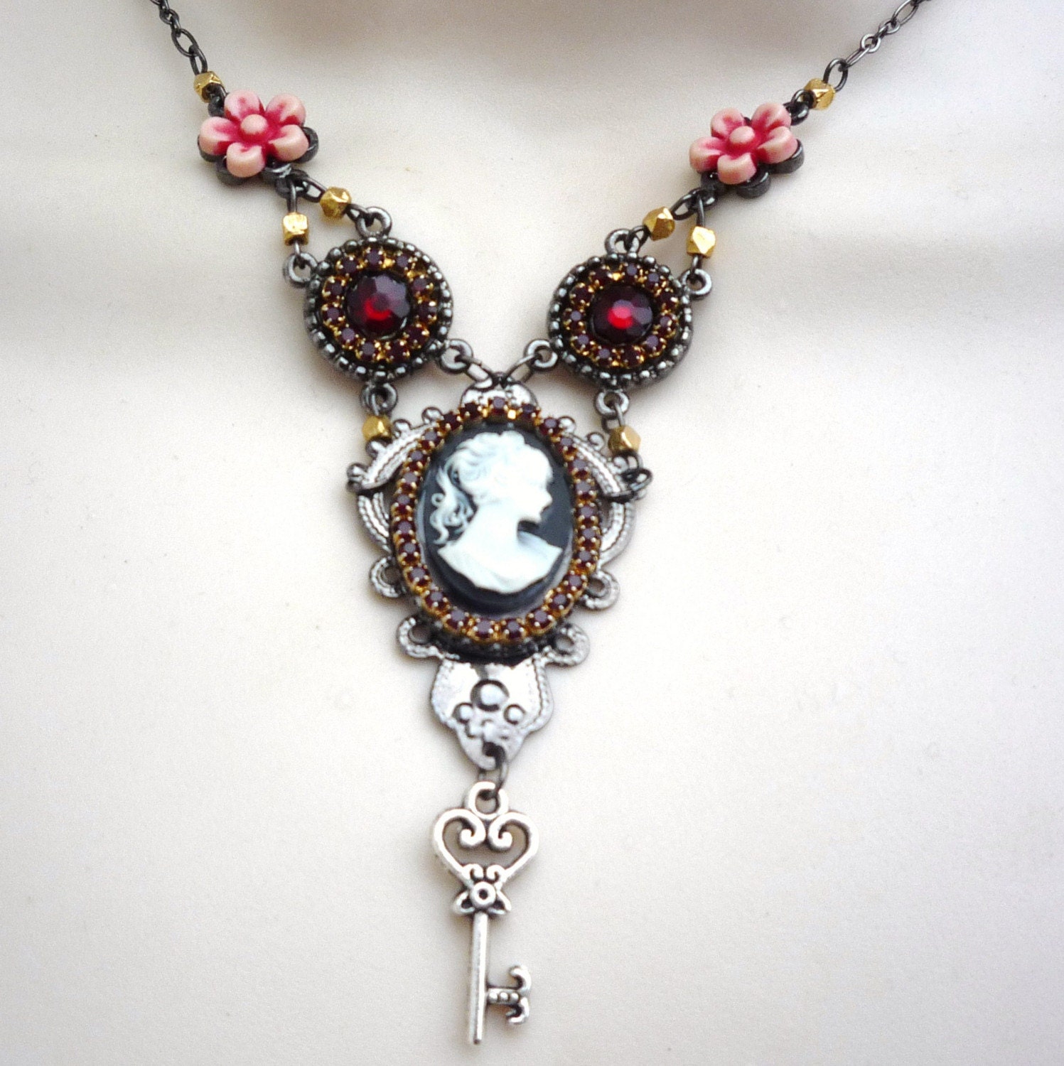 Cameo Pendant Necklace With Ruby Red Rhinestones